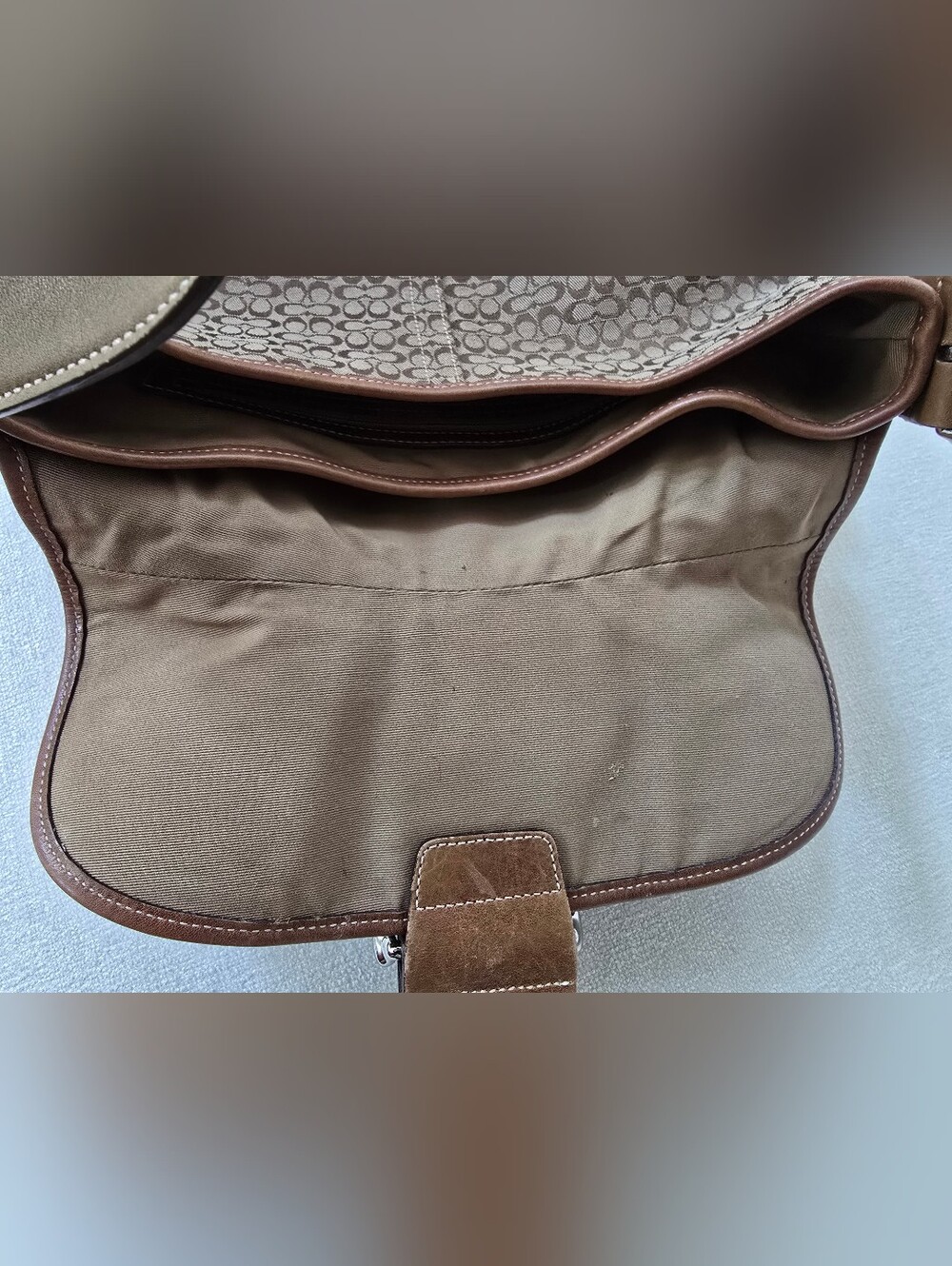 Vintage Coach Soho Signature Brown Canvas and Leather Shoulder Bag - Picture 12 of 14